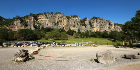 Méandre amont - Falaise Pont d'Arc